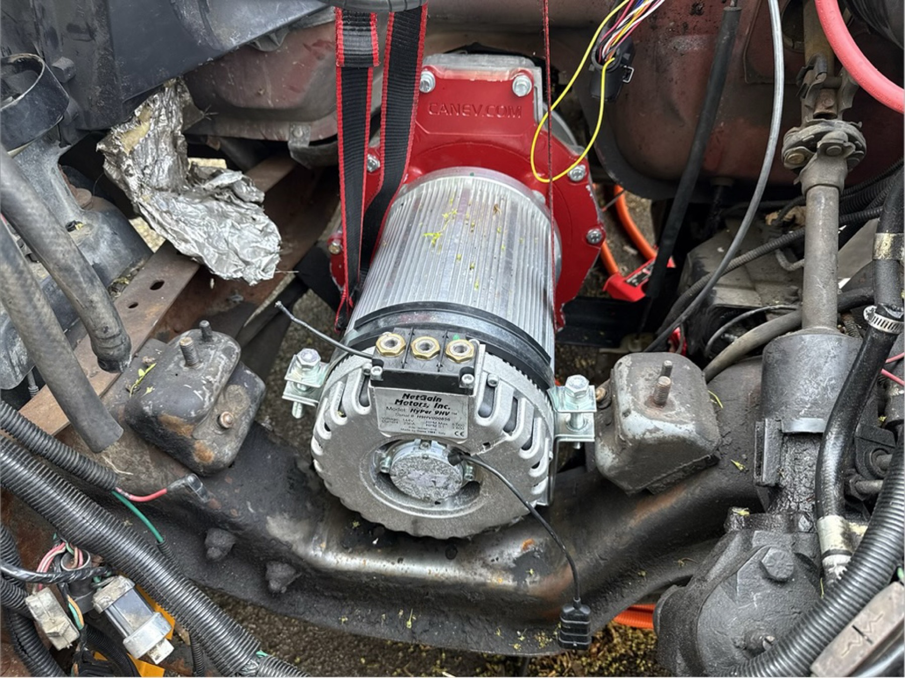 NetGain Hyper9 motor bolted to the transmission adapter plate